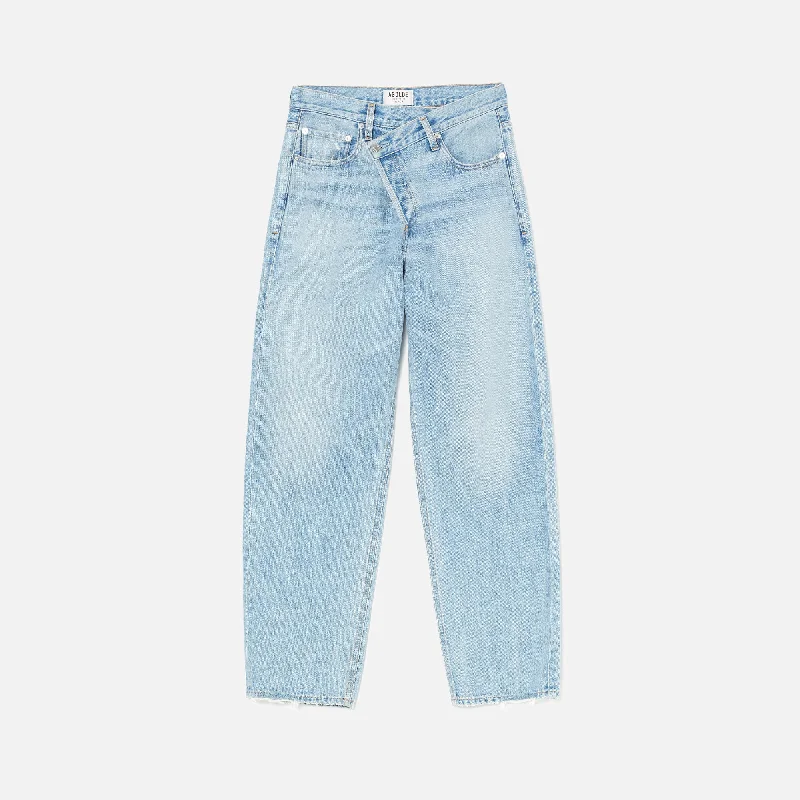Agolde Criss Cross Jean - Suburbia Trendy Cut-Off Denim Shorts