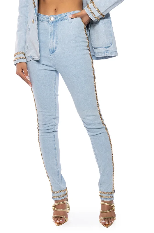 ME MYSELF AND I CHAIN DETAIL SKINNY JEAN Fashionable Straight Cut Jeans