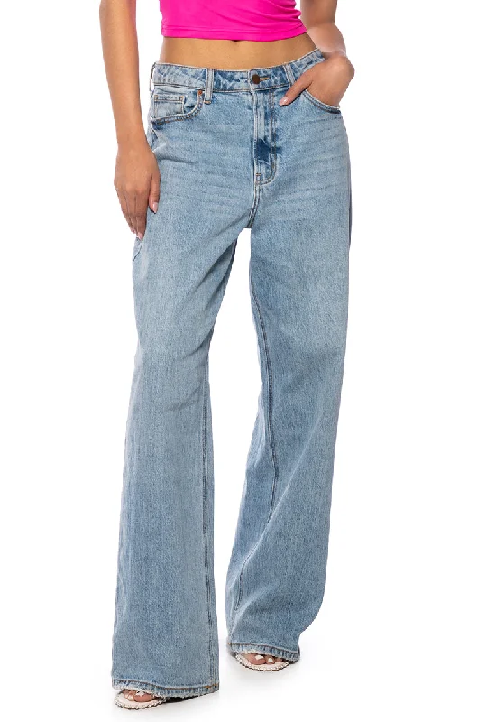 NICOLE VINTAGE LOW RISE LIGHT DENIM JEAN Cozy Tencel Blend Denim Jeans