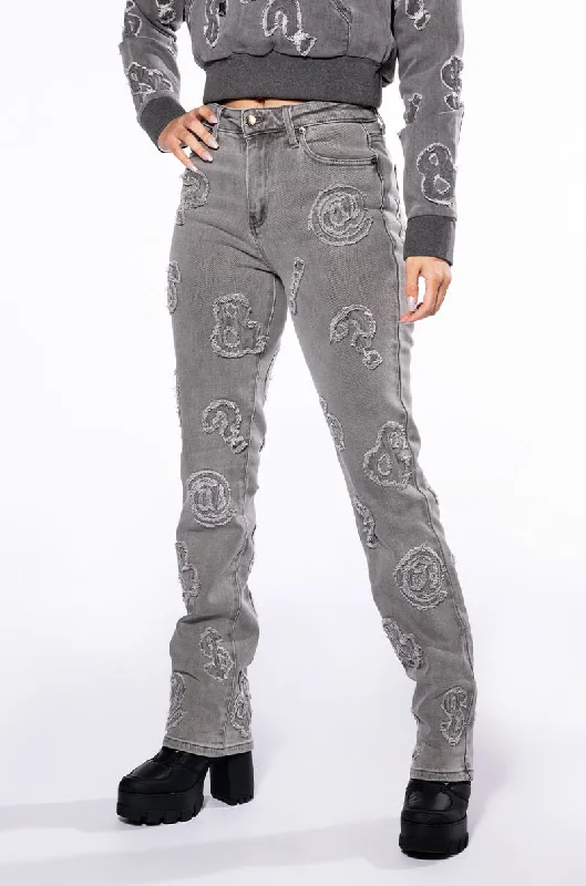 PATCH DETAIL SOFT DENIM STRAIGHT LEG JEAN Comfortable Folded Hem Jeans