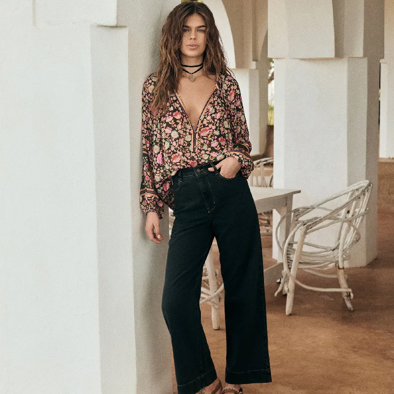 Classic Straight Leg Jean Fashionable Relaxed Fit Denim
