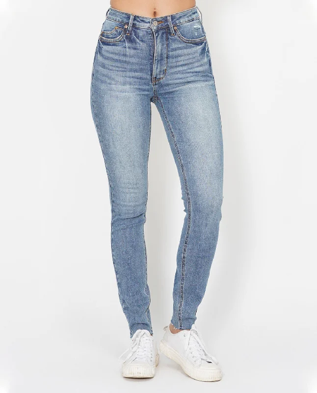 Judy Blue High Waist Tummy Control with Shield Pocket Jean Fashionable Straight Cut Jeans Judy Blue High Waist Tummy Control with Shield Pocket Jean Fashionable Straight Cut Jeans