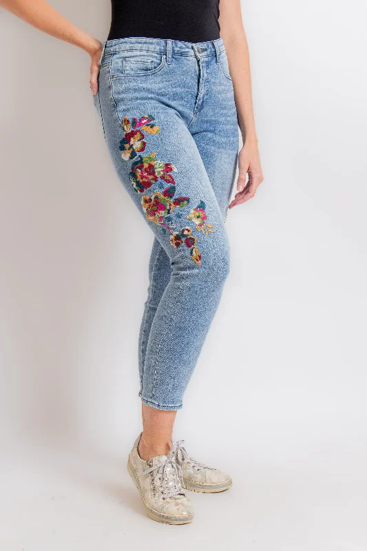Floral Embroidered Jean Chic Cropped Jeans