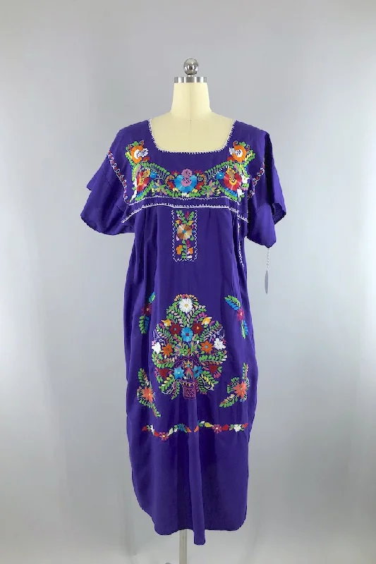 Vintage Embroidered Mexican Dress