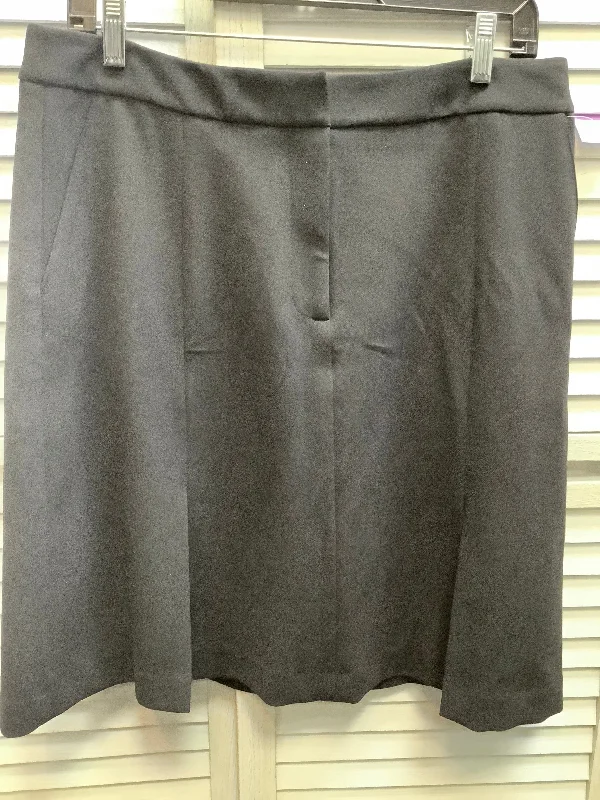 Black Skort Karl Lagerfeld, Size 10 wool skirt sturdy