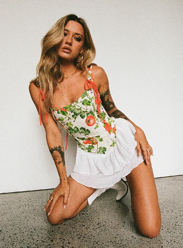 Field Landing Skirt Ivory summer skirt style