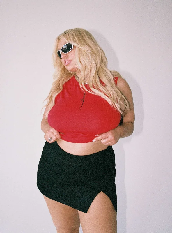 Madison Mini Skirt Black Curve athletic skirt fit