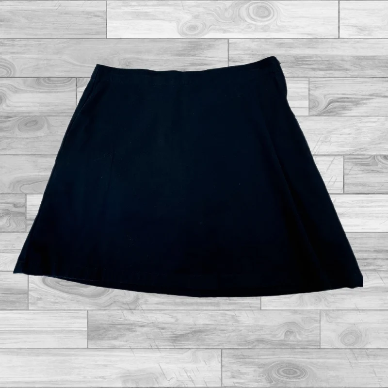 Navy Skort Lands End, Size 6 asymmetrical skirt cut